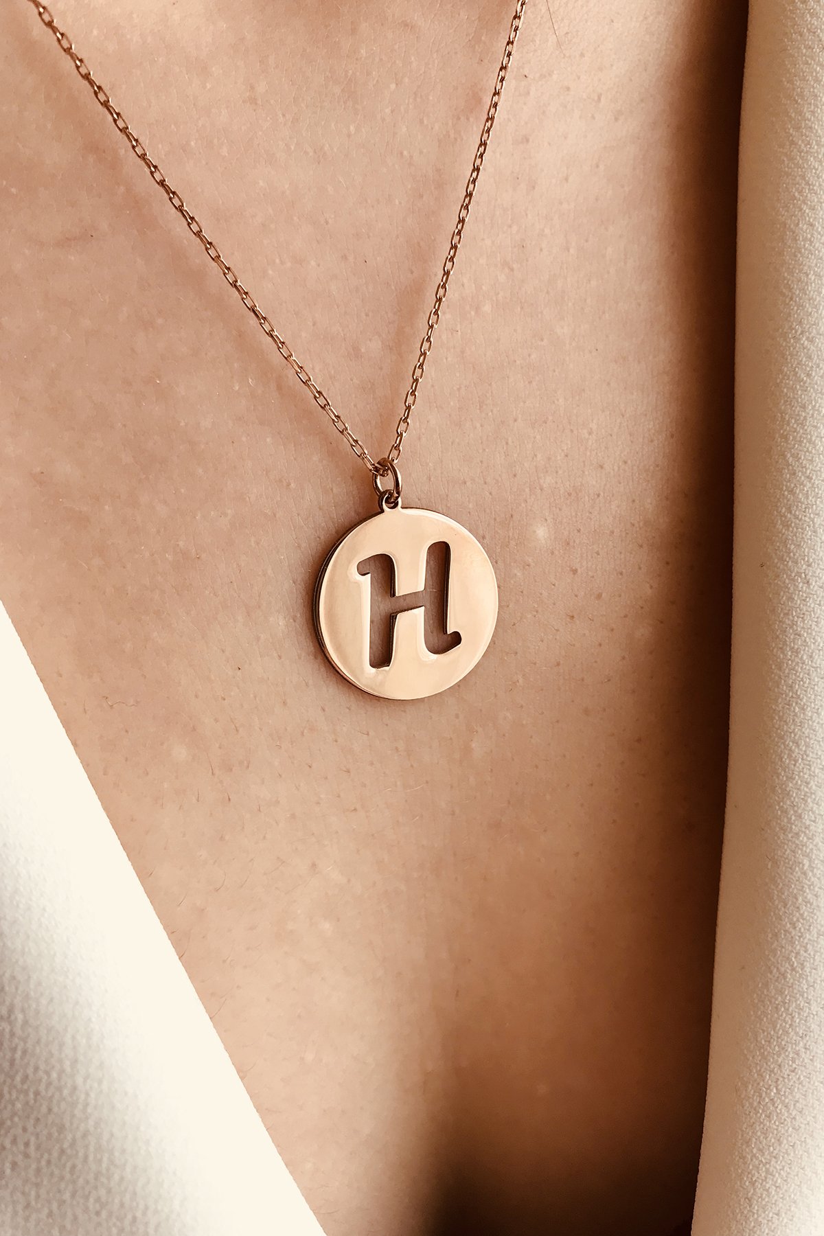İçi Boş Tek Harf Kolye 925 Ayar Gümüş117,00 TL