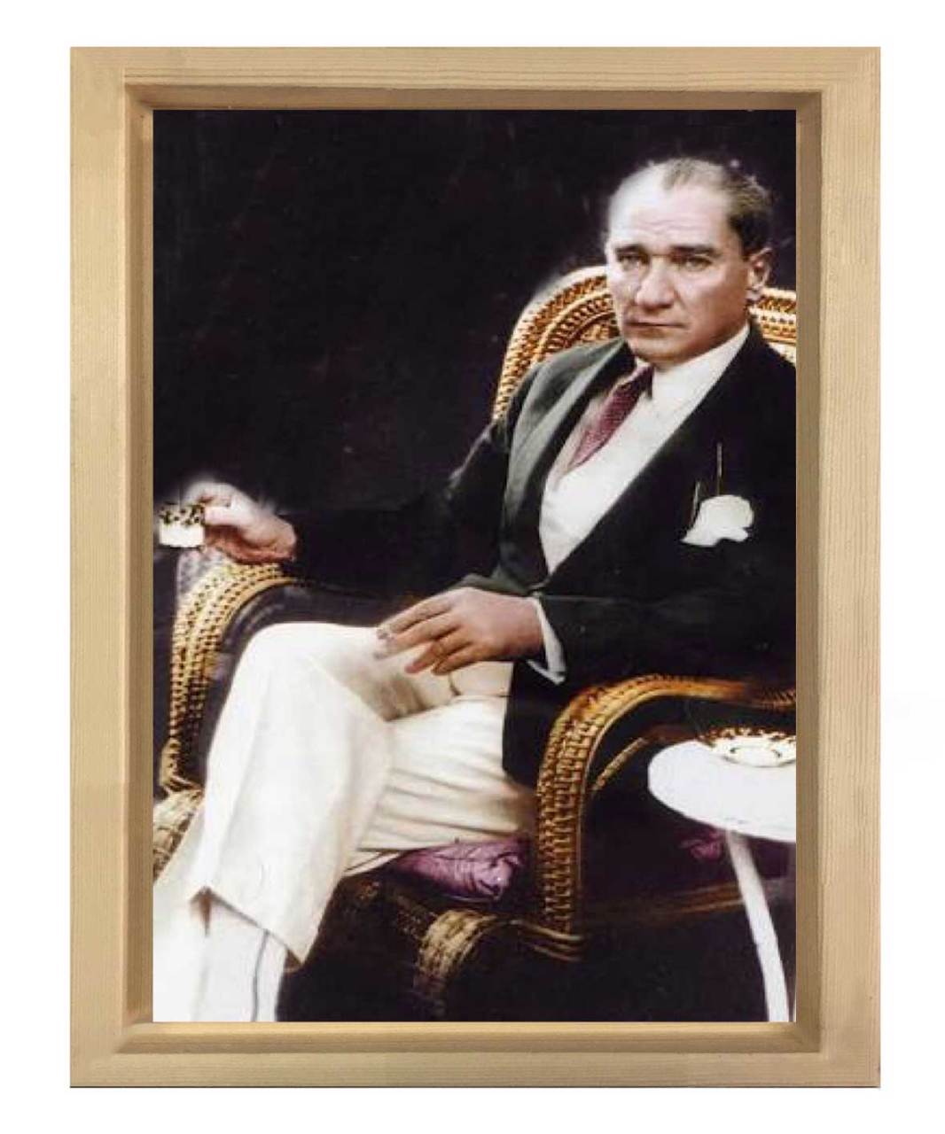 Atatürk Kahve İçerken Tablosu Naturel Ahşap 45x30 Çerçeveli Tablo
