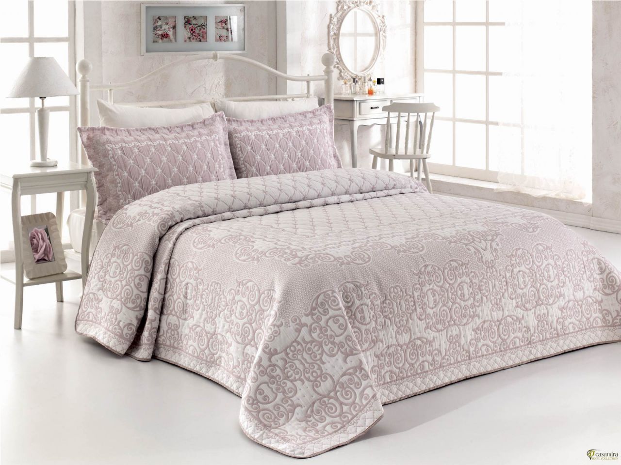 Casandra Heryerehali Casandra Dreams 250x260 Ivy Lavender Cift Kisilik Yatak Ortusu