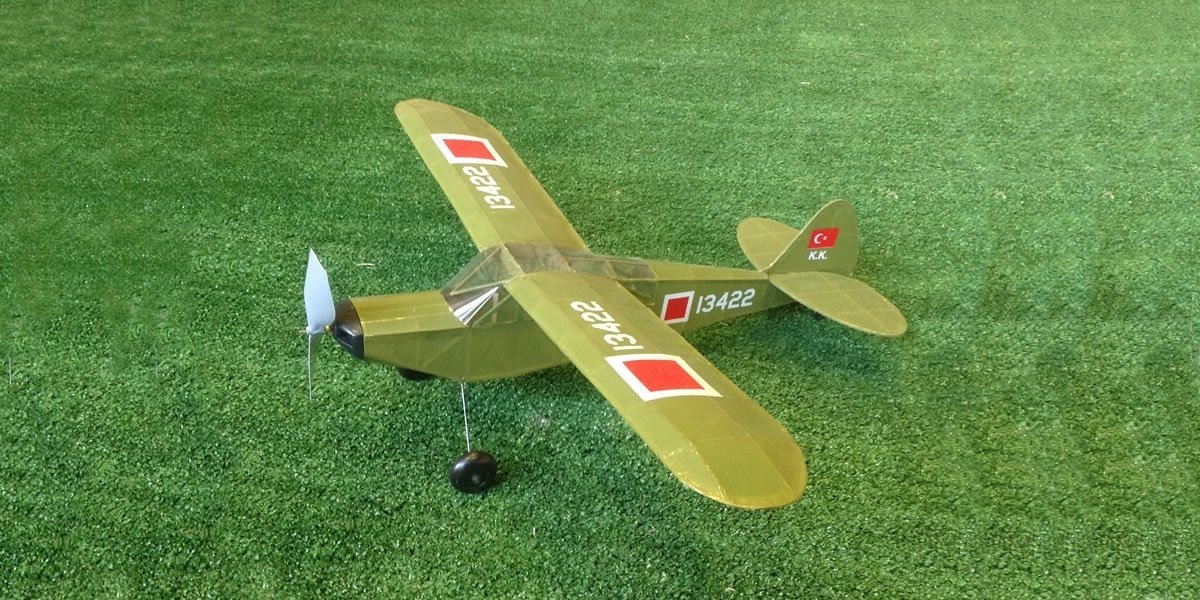 pm model 2009 piper l 21c topcu kesif ucagi lastik motorlu demonte serbest ucus modeli