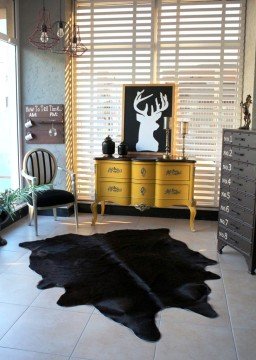 Dogus Siyah Beyaz Dana Post Hali 150x210 Cm Makinede Yikanabilir Fiyatlari Ve Ozellikleri