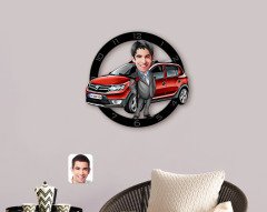 Kişiye Özel Plakalı Erkek Dacia Sandero Karikatürlü Ahşap Duvar Saati-1