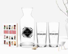 Kişiye Özel Renkli Baskılı Alcohol Company Tasarımlı İkili Rakı Bardağı Karaf ve Cep Kitabı Hediye Seti-1