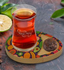 Kişiye Özel Meyveler Tasarımlı Doğal Ahşap Tabaklı Heybeli Çay Bardağı Sunum Seti Model 1