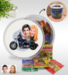 Kişiye Özel Motorcu Sevgililer Karikatürlü Dev Boy Haribo Minis Kovası (10gx100adet) Model 1