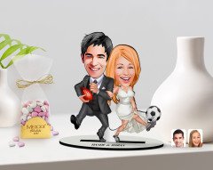 Kişiye Özel Sevgililer Karikatürlü 3D Ahşap Biblo ve Çikolatalı Kalp Bonbon Draje Hediye Seti-15